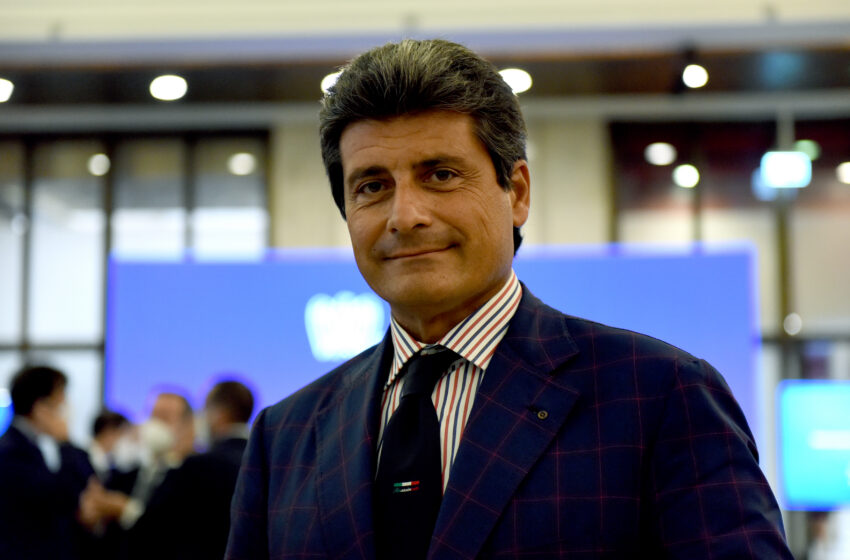  Pierluigi Petrone, il presente e il futuro del settore farmaceutico